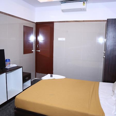Shri Bhavani Residency Τσενάι Εξωτερικό φωτογραφία